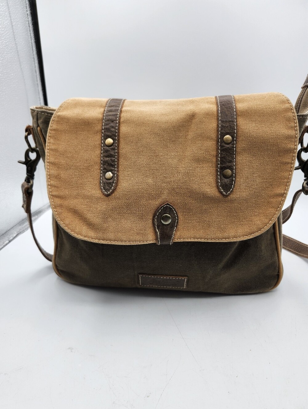 Sixtease Two-Tone Canvas Messenger Bag in Tan and Brown